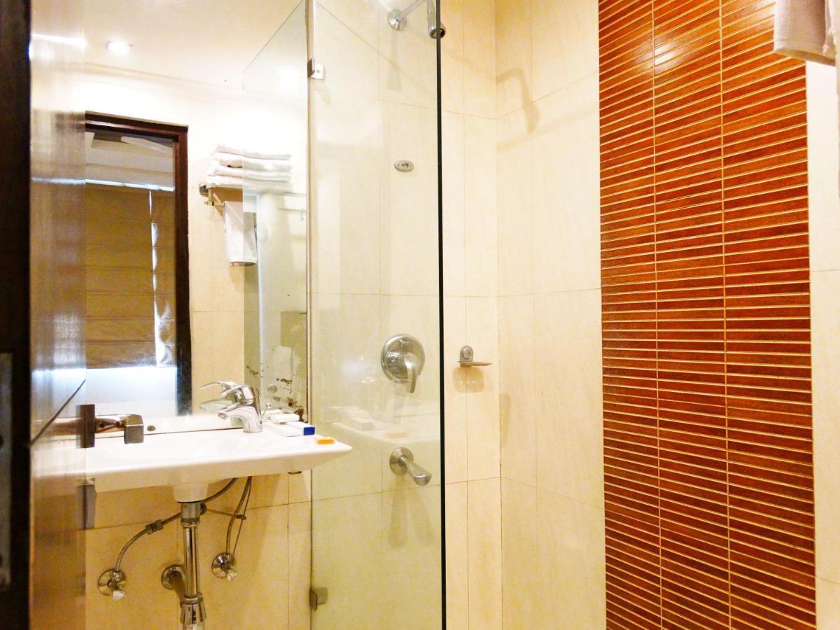 Hotel The Legend Delhi 3*